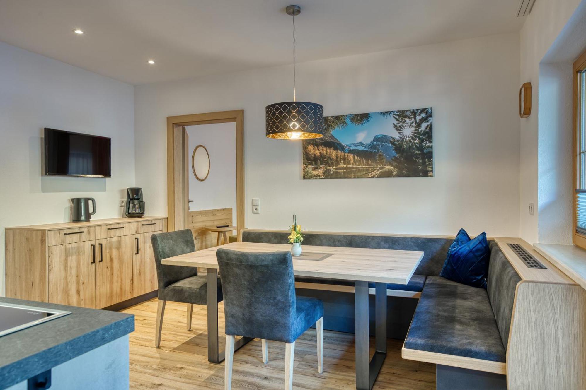 Alpenrose Tux Apartment Luaran gambar