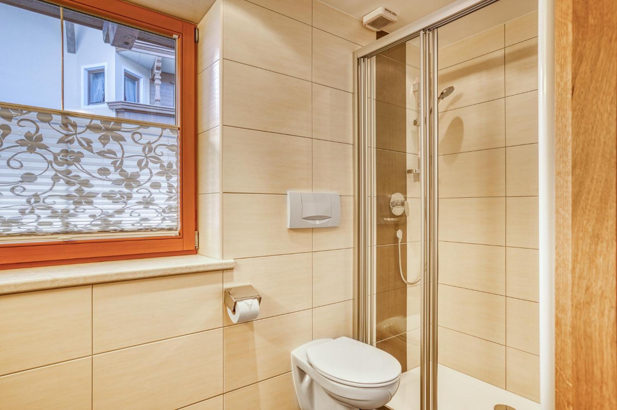 Alpenrose Tux Apartment Luaran gambar